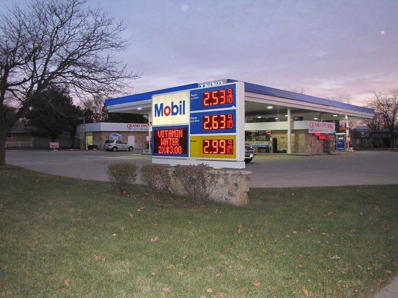 1331 N Farnsworth Ave, Aurora, IL for sale Building Photo- Image 1 of 1