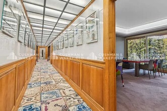32 Boulevard Flandrin, Paris for lease Interior Photo- Image 2 of 10