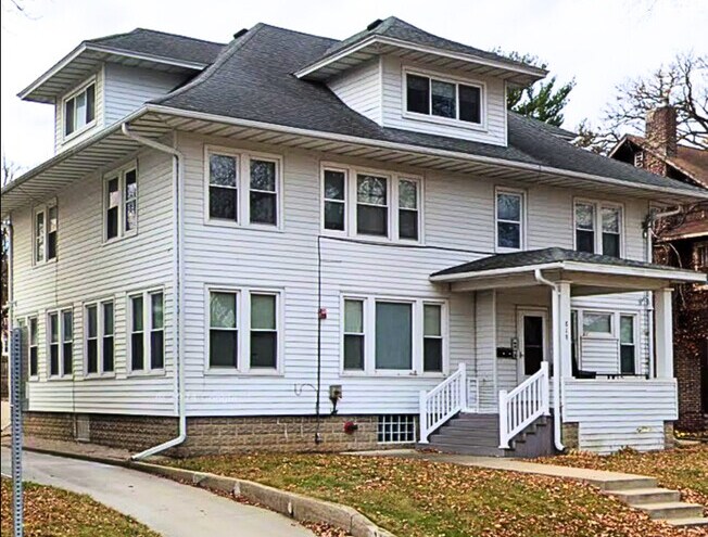 818 1st St SW, Rochester, MN for sale Primary Photo- Image 1 of 1