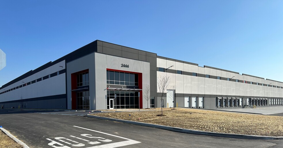 Point 70 Logistics Center Bldg A, Greenfield, IN for lease - Building Photo - Image 1 of 2