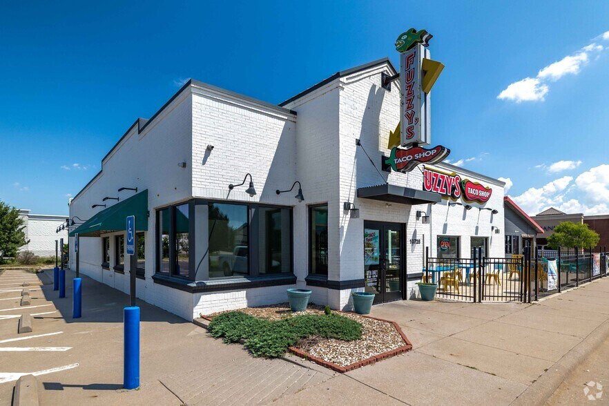 2441 N Maize Rd, Wichita, KS for lease - Building Photo - Image 3 of 4