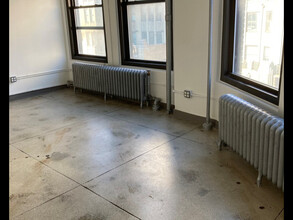 242 W 30th St, New York, NY for lease Interior Photo- Image 2 of 4