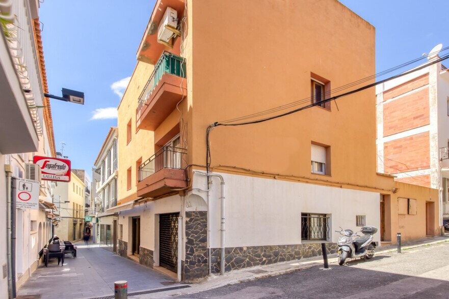 Multifamily in Roses, Gerona for sale - Building Photo - Image 1 of 39