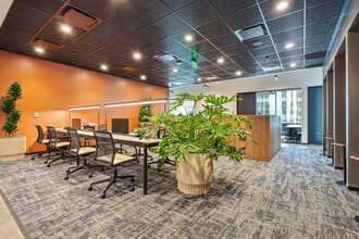 600 S Tryon St, Charlotte, NC for lease Interior Photo- Image 2 of 2