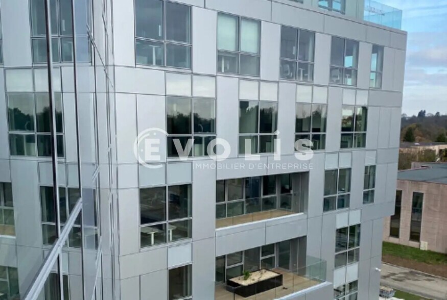 Office in Orsay for lease - Building Photo - Image 2 of 11