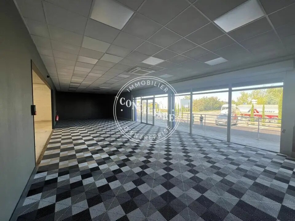 Industrial in Toulouse for lease Interior Photo- Image 1 of 6