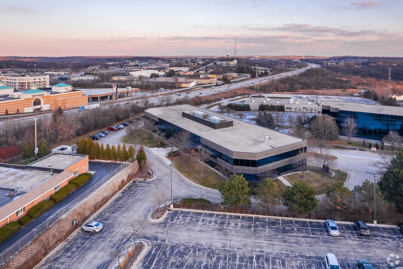 20300 Water Tower Blvd, Brookfield, WI 53045 - Crossroads