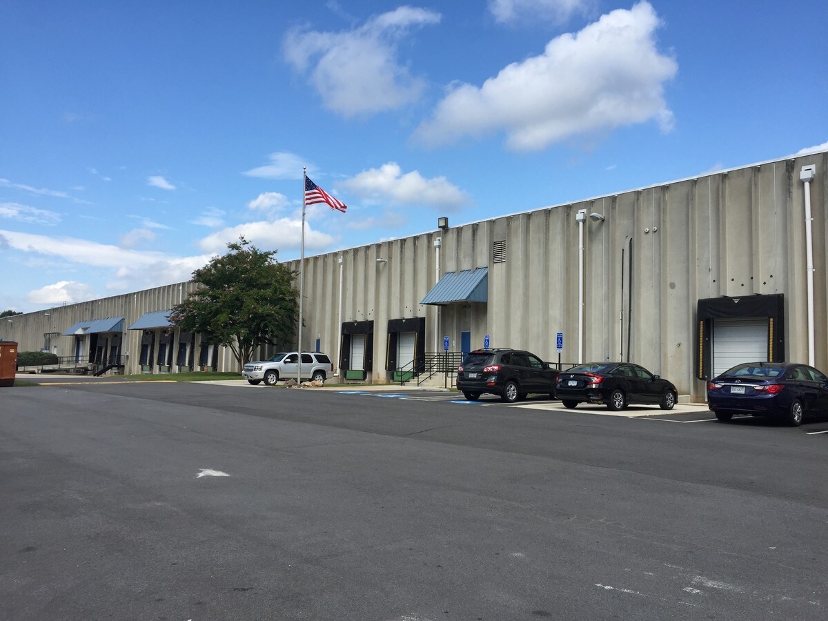 7701 Southern Dr, Springfield, VA, 22150 Warehouse Property For Lease