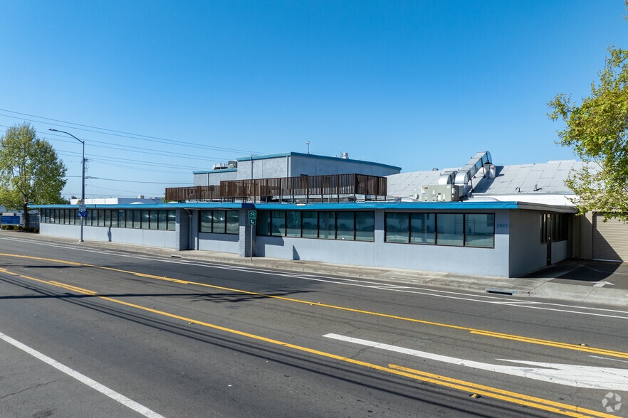 2661 Alvarado St, San Leandro, CA for lease - Building Photo - Image 2 of 13