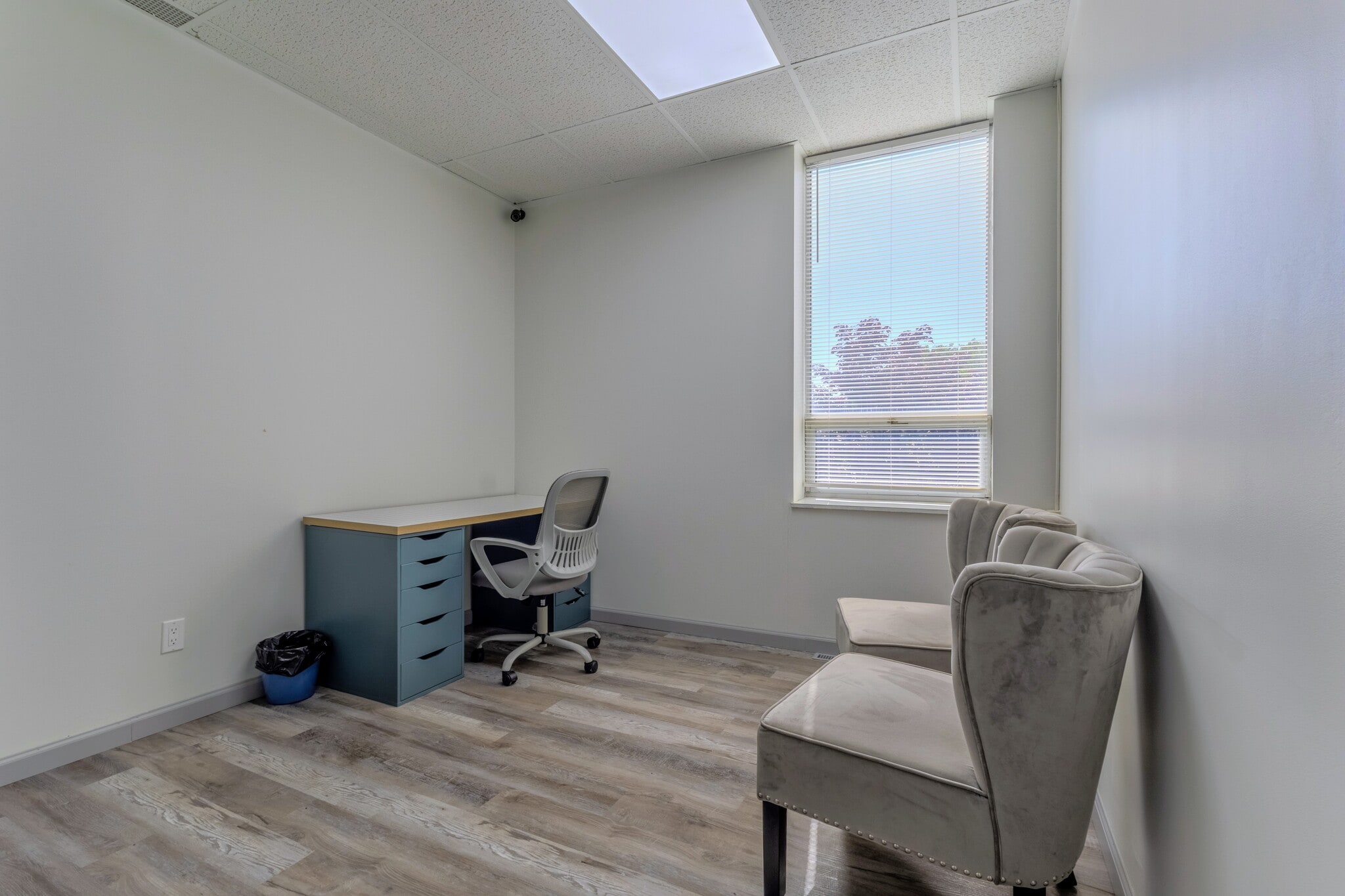 1389 W Main St, Waterbury, CT for lease Interior Photo- Image 1 of 13