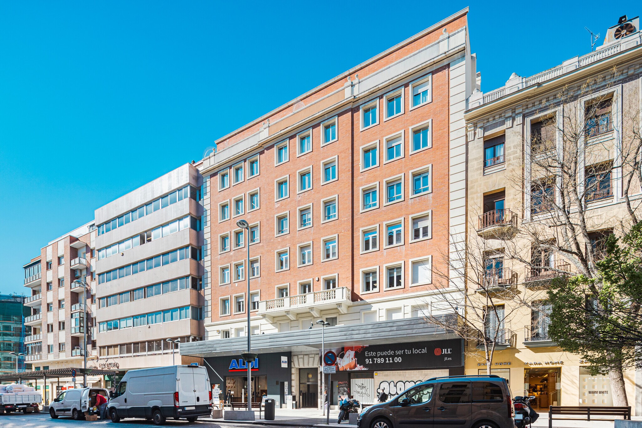 Calle de Fuencarral, 123, Madrid, Madrid for sale Construction Photo- Image 1 of 1