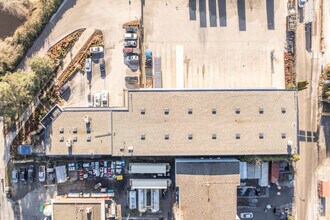 435 Canfor Av, New Westminster, BC - AERIAL  map view