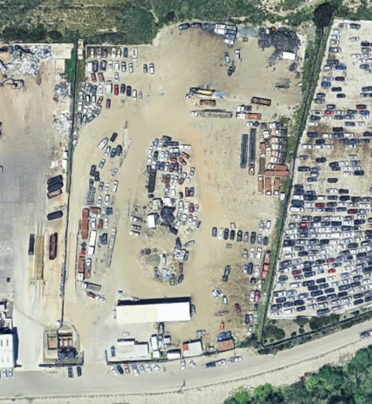 1030 Airport Rd, Oceanside, CA for lease - Primary Photo - Image 1 of 5