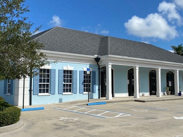 880 37th Pl, Vero Beach, FL for sale Primary Photo- Image 1 of 1