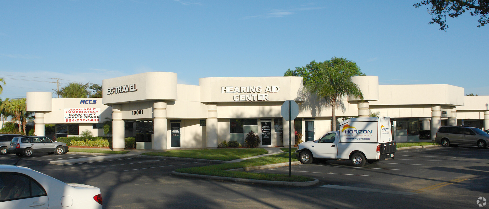 10081 Pines Blvd, Pembroke Pines, FL for sale Primary Photo- Image 1 of 1