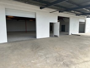 2686 N Clovis Ave, Fresno, CA for lease Building Photo- Image 1 of 9