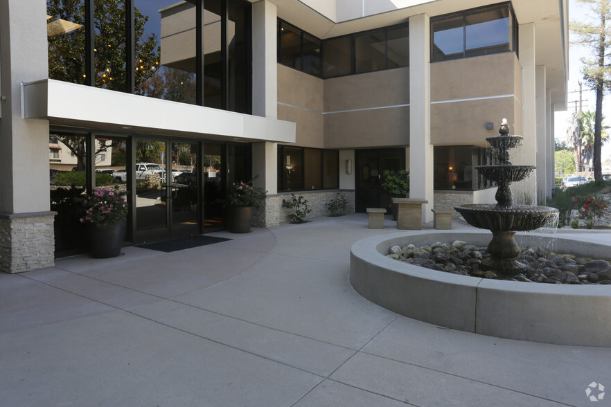 1317 W Foothill Blvd, Upland, CA for lease - Building Photo - Image 3 of 6