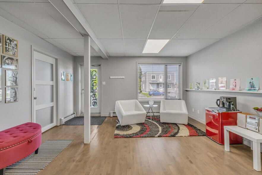 17541756 St NotreDame, L'anciennelorette, QC G2E 3C5 Multifamily