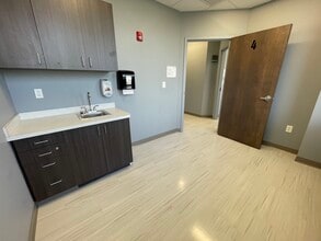 3609 Park East Dr, Beachwood, OH for lease Building Photo- Image 1 of 1