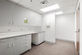 87 N Airlite St, Elgin, IL for lease Interior Photo- Image 2 of 4