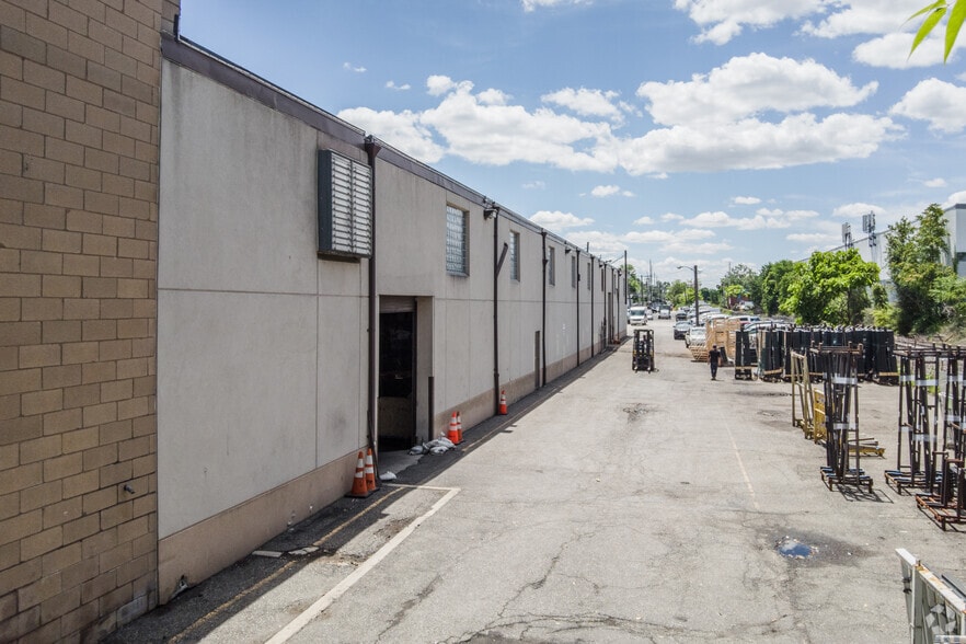 15 Plant Rd, Hasbrouck Heights, NJ 07604 Industrial for Lease