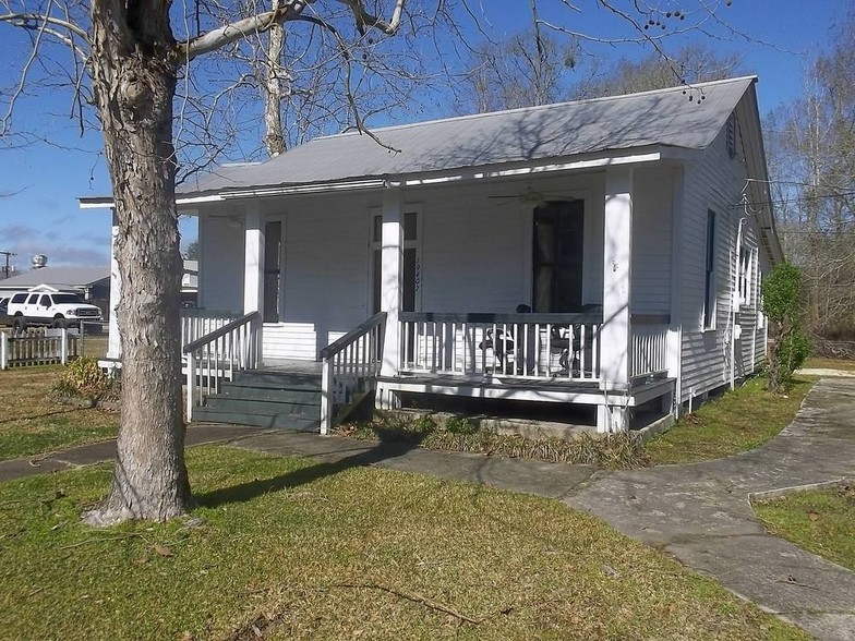 19407 Front St, Covington, LA for sale - Primary Photo - Image 1 of 1