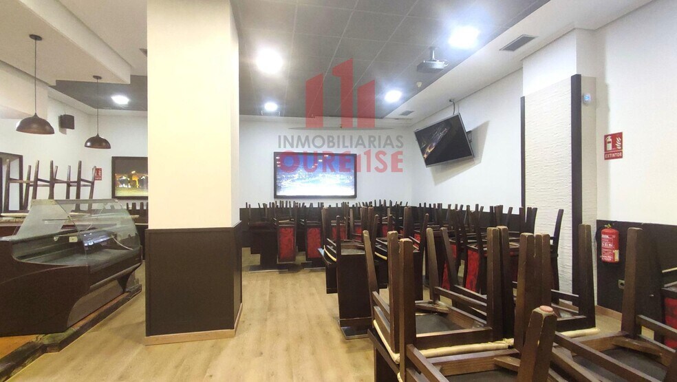 Retail in Ourense, Orense for lease - Building Photo - Image 2 of 31