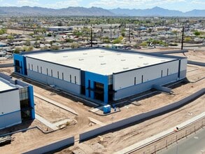 1900 Encinas ln, Phoenix, AZ for lease Building Photo- Image 2 of 4