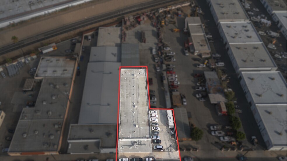 661 Arroyo St, San Fernando, CA for lease - Building Photo - Image 3 of 44