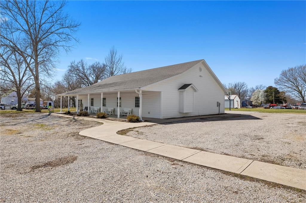 203 N Poplar St, Appleton City, MO for sale Primary Photo- Image 1 of 1