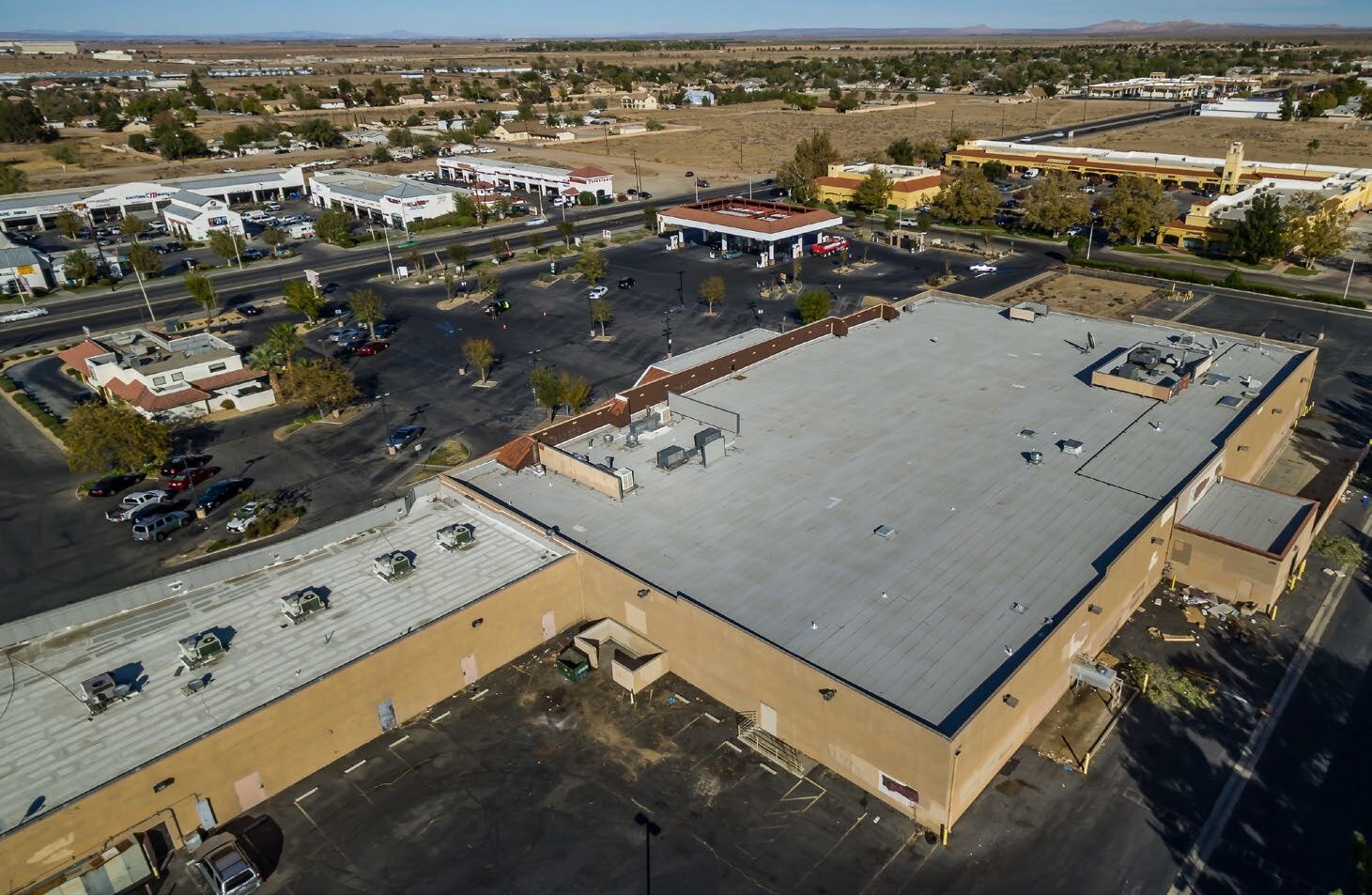 2616 E Palmdale Blvd, Palmdale, CA 93550 Retail for Sale