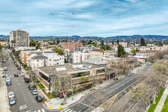 300 Grand Ave, Oakland, CA - AERIAL  map view