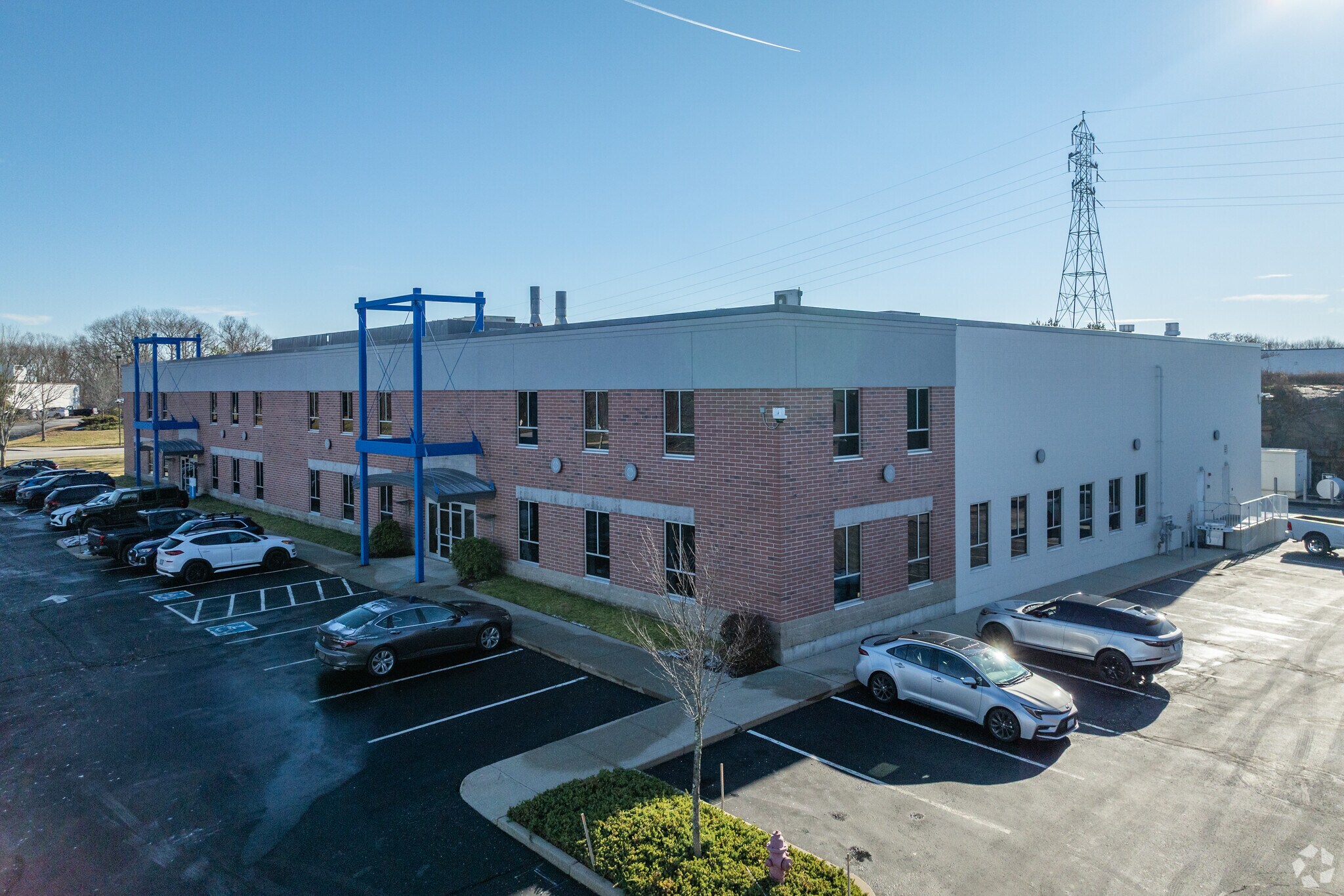 900 Highland Corporate Dr, Cumberland, RI for sale Primary Photo- Image 1 of 5