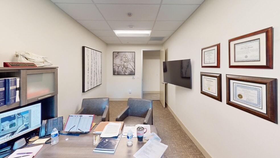 700 S 3rd St, Las Vegas, NV for lease - Building Photo - Image 3 of 11