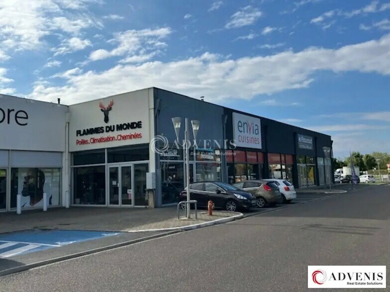 Retail in Mérignac for lease - Building Photo - Image 2 of 7