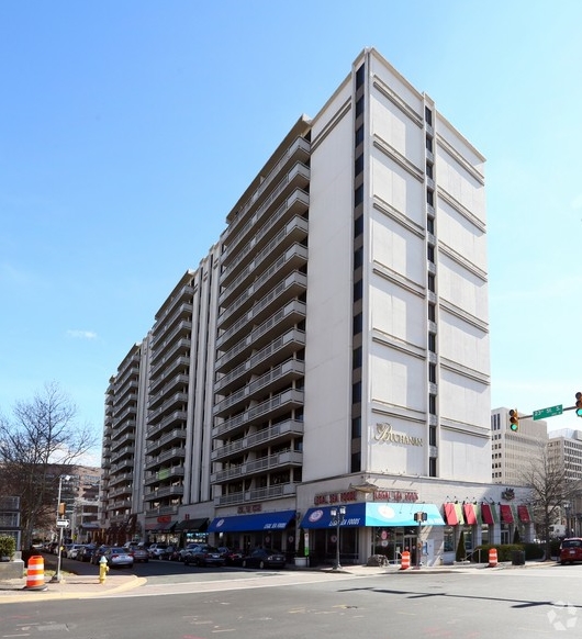 320 23rd St S, Arlington, VA for sale - Building Photo - Image 1 of 1