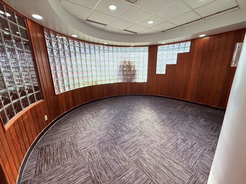 3189 Mill St, Reno, NV for lease - Building Photo - Image 2 of 14