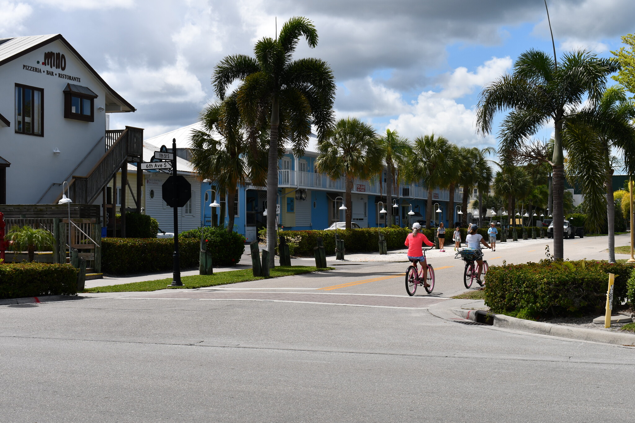 1100 6th Ave S, Naples, FL for lease Building Photo- Image 1 of 5