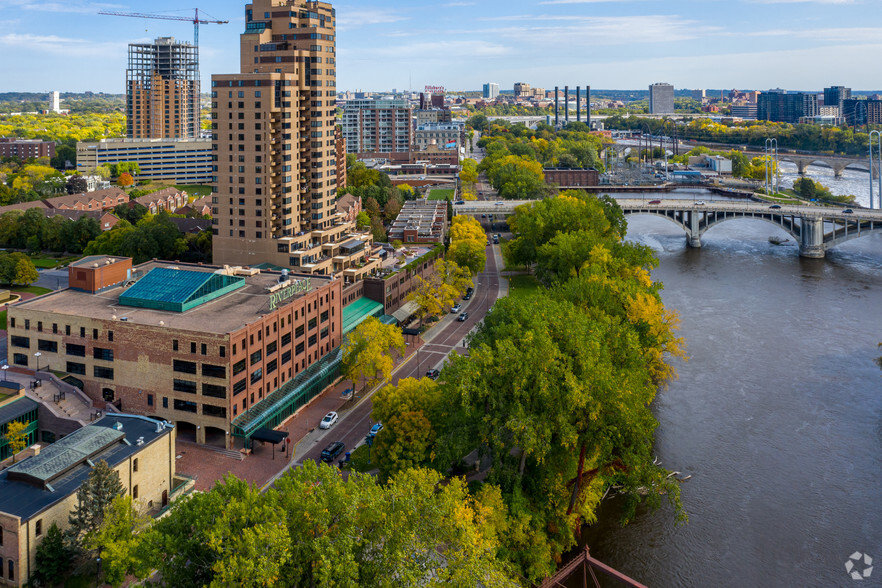 43 Main St SE, Minneapolis, MN for lease - Building Photo - Image 3 of 14