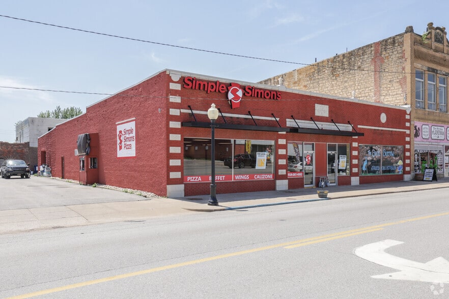 140 E Main St, Pawhuska, OK for lease - Building Photo - Image 1 of 25