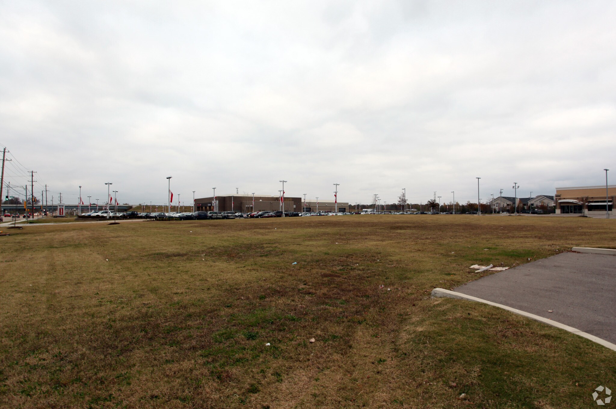 4200 Hacks Cross Rd, Memphis, TN for sale Primary Photo- Image 1 of 1