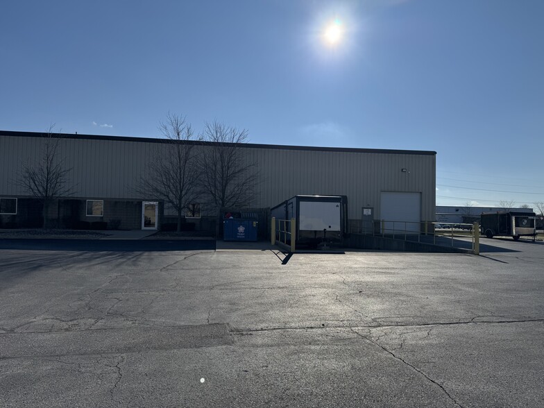 1400 Commerce Pky, Franklin, IN for lease - Building Photo - Image 2 of 4