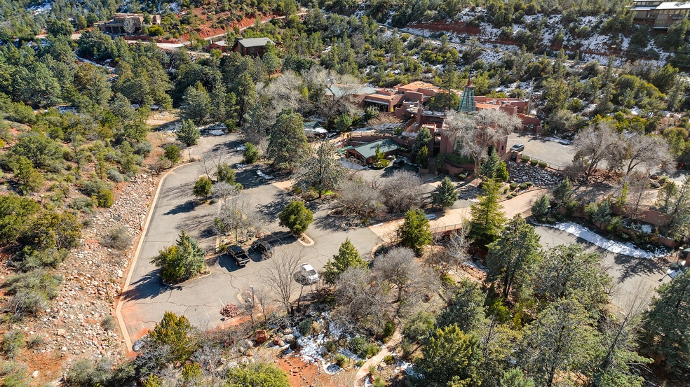 333 Schnebly Hill Rd, Sedona, AZ for sale - Primary Photo - Image 1 of 65