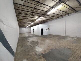 More details for 2700 23rd St N, Saint Petersburg, FL - Industrial for Lease