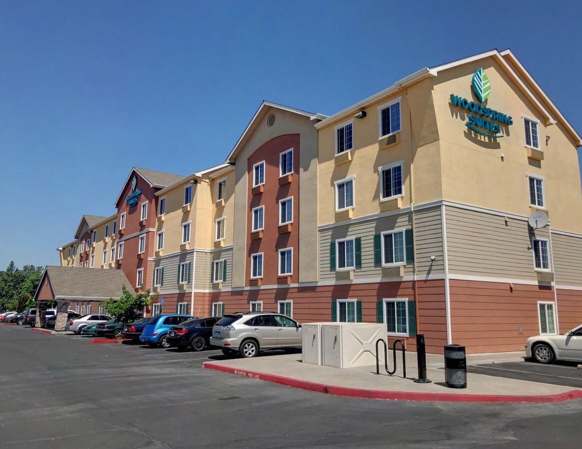 7789 La Mancha Way, Sacramento, CA 95823