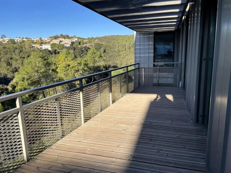 Office in Biot for lease - Building Photo - Image 2 of 12