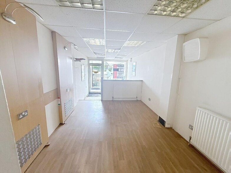262 Werrington Rd, Stoke On Trent for lease - Building Photo - Image 3 of 6