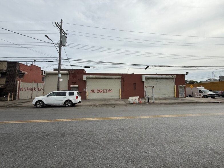 9602 Ditmas Ave, Brooklyn, NY for lease - Building Photo - Image 1 of 8