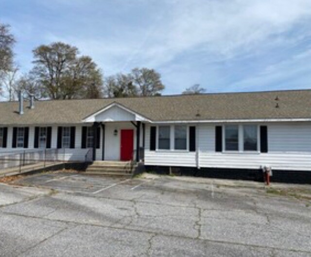 906 W Poinsett St, Greer, SC for sale Primary Photo- Image 1 of 1