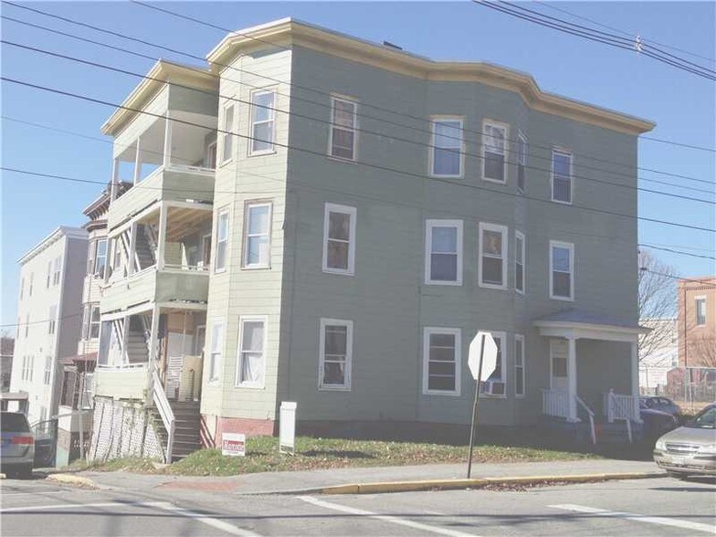 275 Bates St, Lewiston, ME for sale - Primary Photo - Image 1 of 1